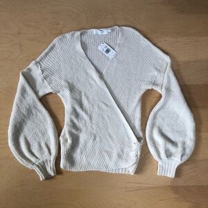 NWT Astr Cream V-Neck Balloon Sleeve Wrap Sweater